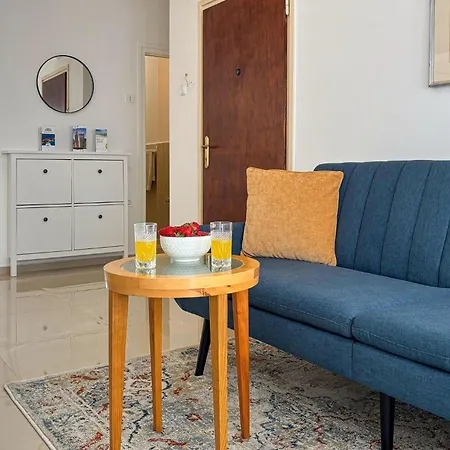 Apartament Beautiful In With Wifi Umag